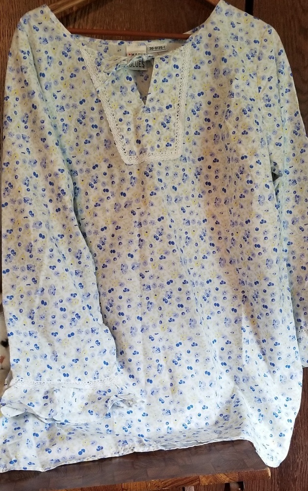 NWOT Main Street Blues Pj top blue flower